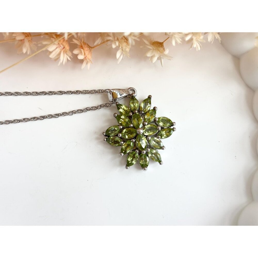 STAUER Peridot Gemstone Sterling Silver Vintage 925 Pendant Necklace - 18" - Picture 2 of 7